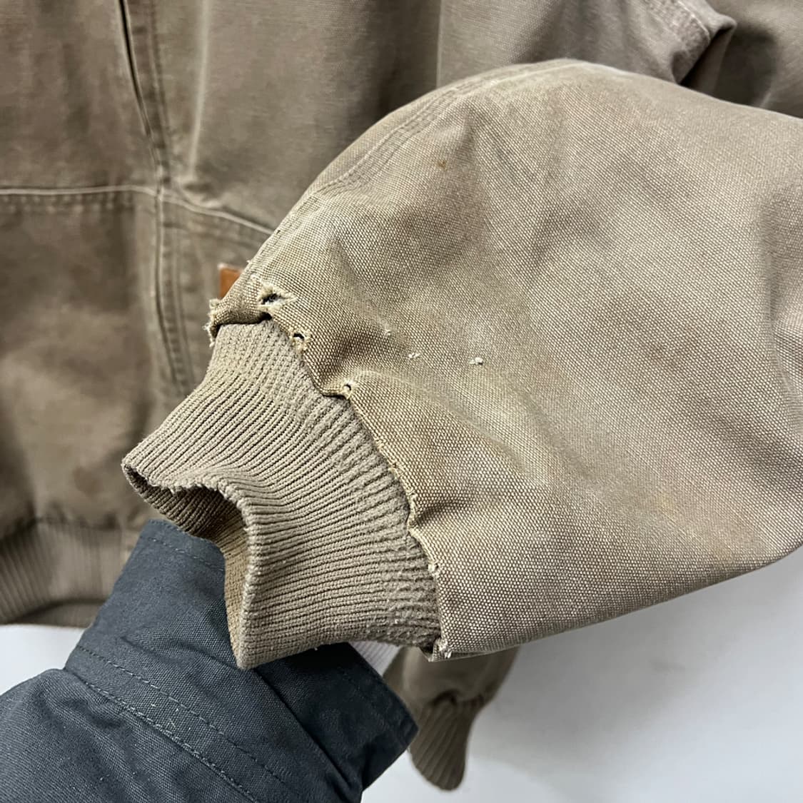 칼하트 J130 MUS 덕 액티브 자켓 XL-TALL 상품이미지8