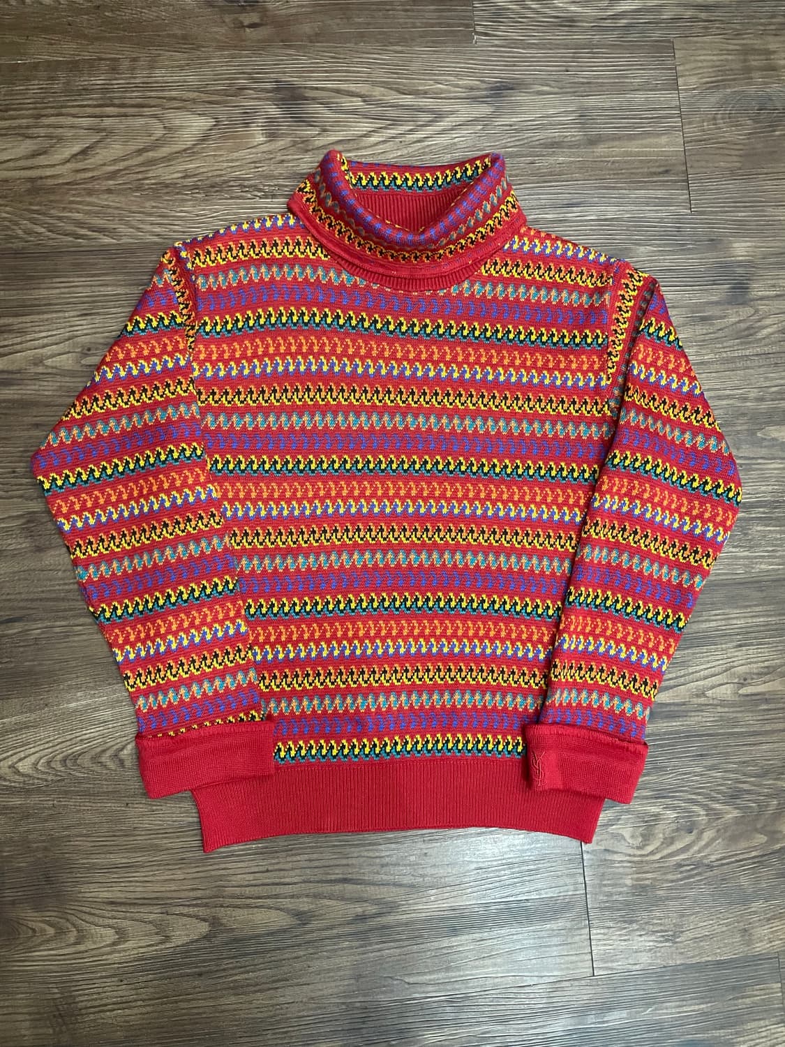 (유일매물) 입생로랑 YSL 일본판 자수로고 패턴 니트 스웨터 상품이미지3