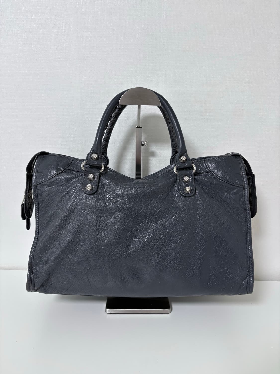 발렌시아가 자이언트 모터백 다크그레이 상품이미지4