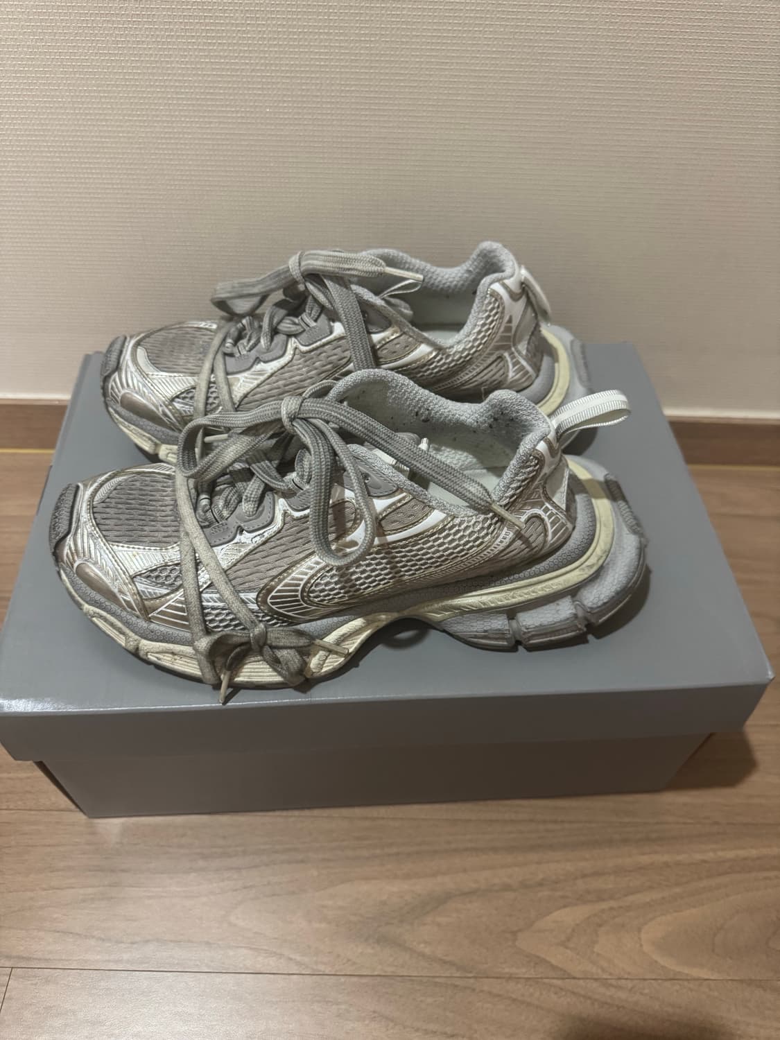 발렌시아가 3xl 에그쉘 40사이즈 상품이미지4