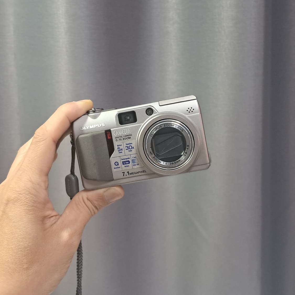 필름감성! 카메디아 C-70 Zoom 디지털 카메라 상품이미지1
