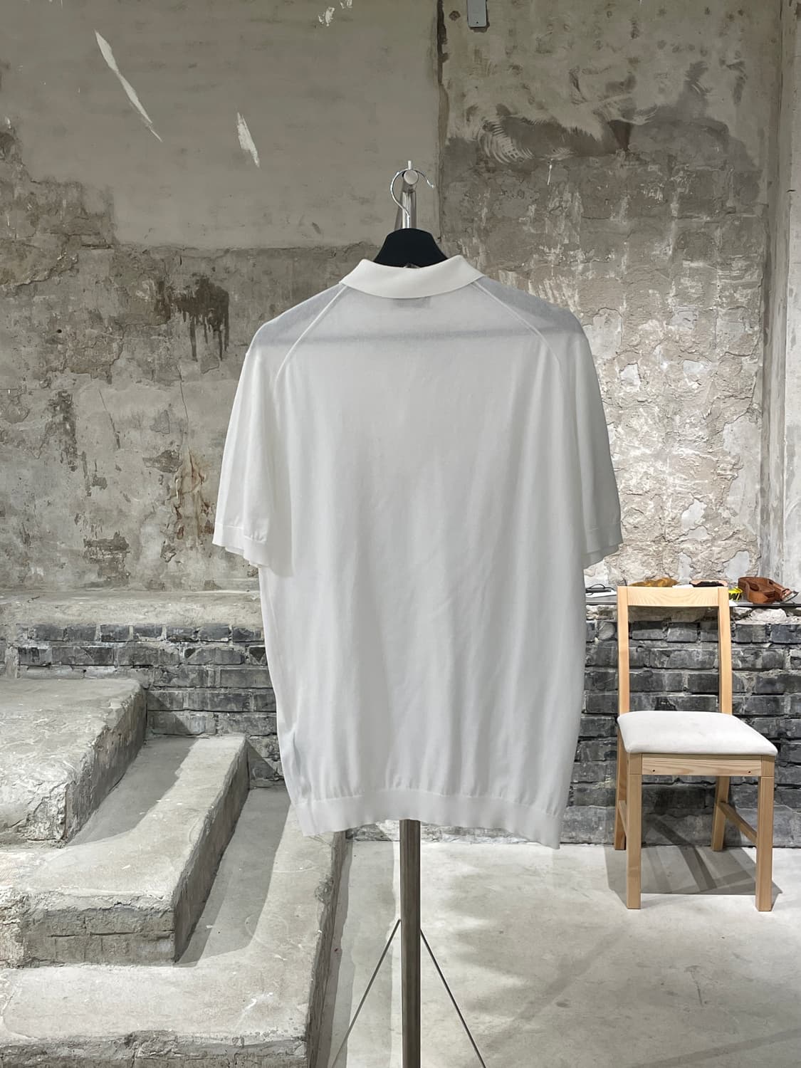 존 스메들리 화이트 스탠다드 핏 아드리안 하프 니트 상품이미지6