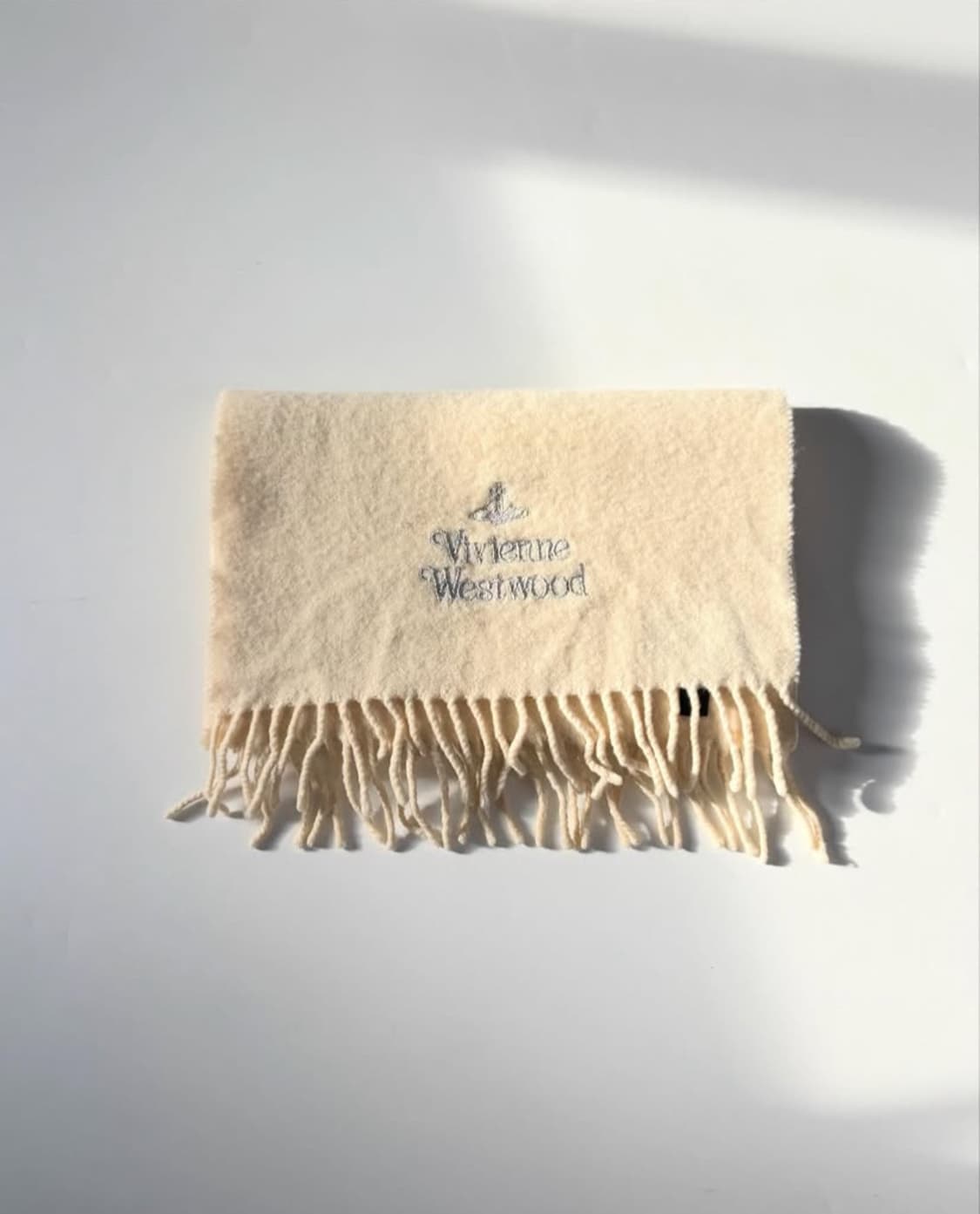 Vivienne Westwood 비비안 웨스트우드 아이보리컬러 머플러 상품이미지3