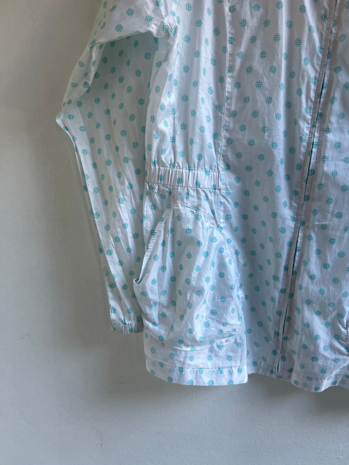 몽벨 땡땡이 바람막이  상품이미지3