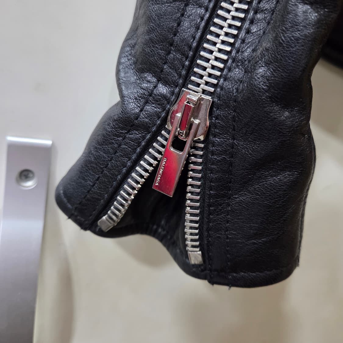 발렌시아가 크롭 라이더 자켓 상품이미지7