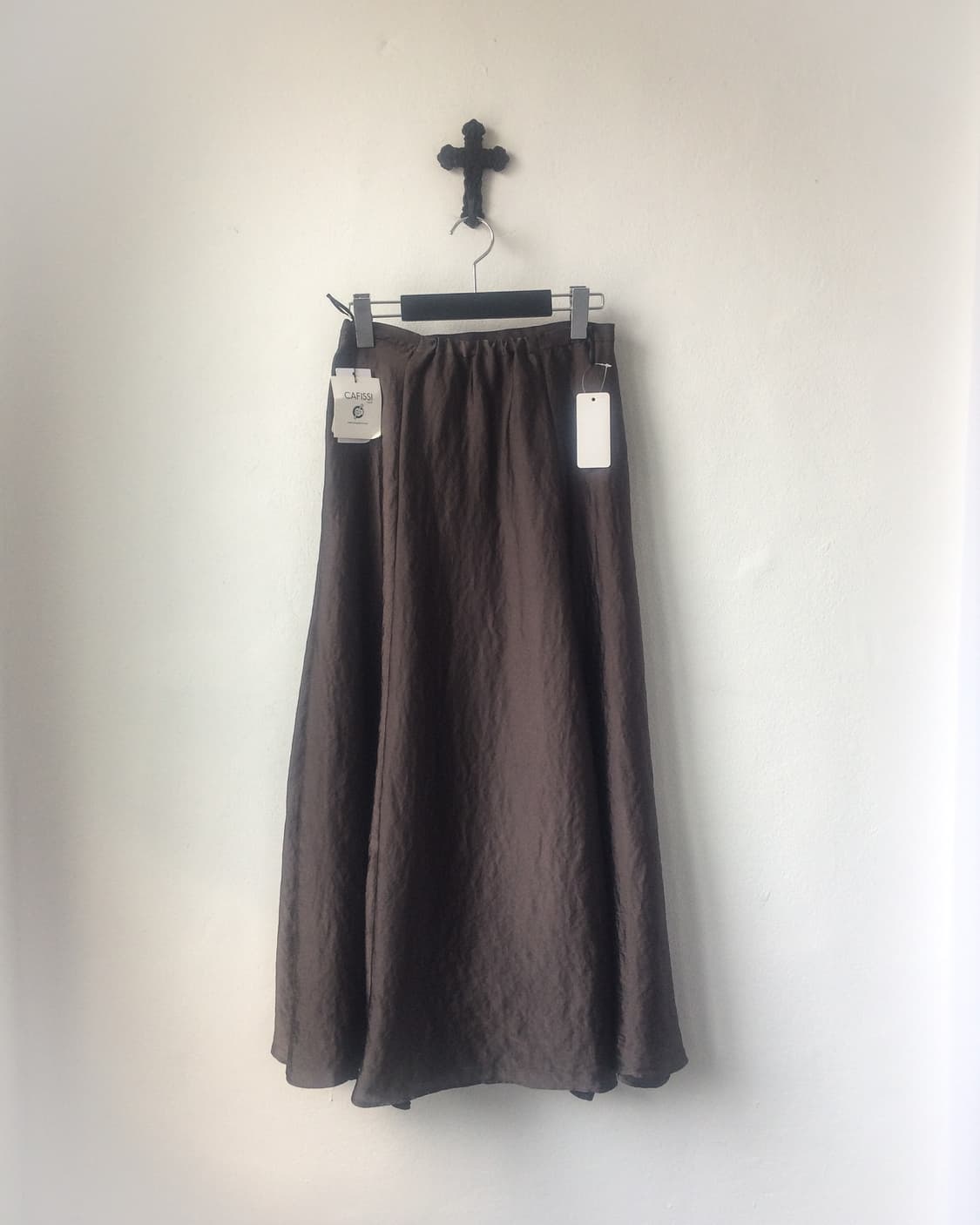 Glossy long skirt 상품이미지1