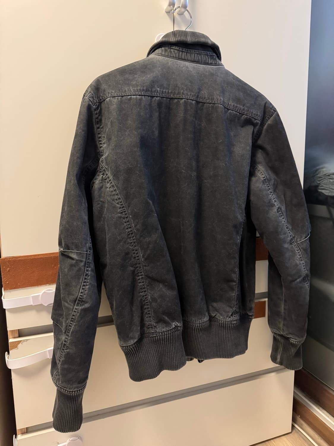 디젤 워시드 하이넥 봄버 상품이미지3