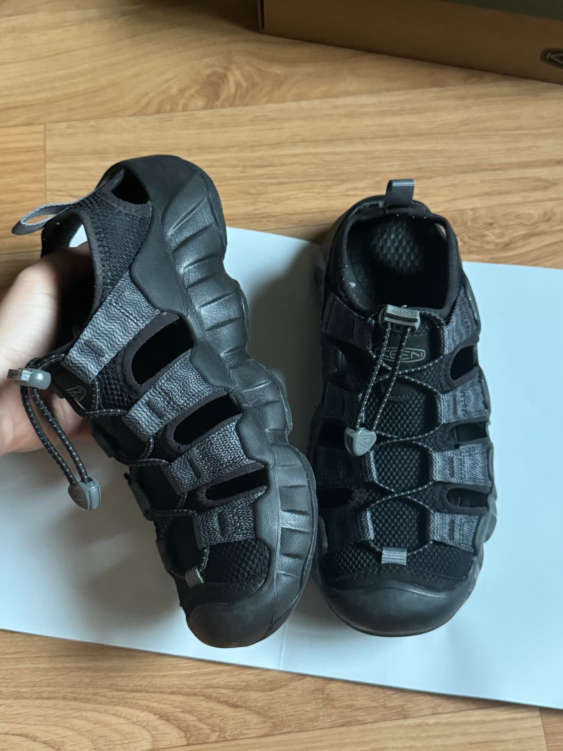 킨 하이퍼포트 H2 블랙 여성 샌들 240 상품이미지4