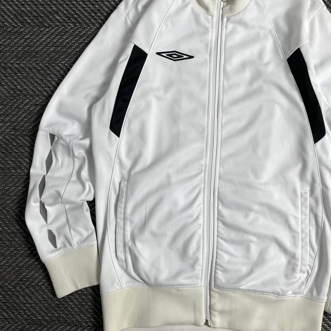 엄브로 사이드라인 올드스쿨 하이넥 트랙탑 져지y 3283 상품이미지4