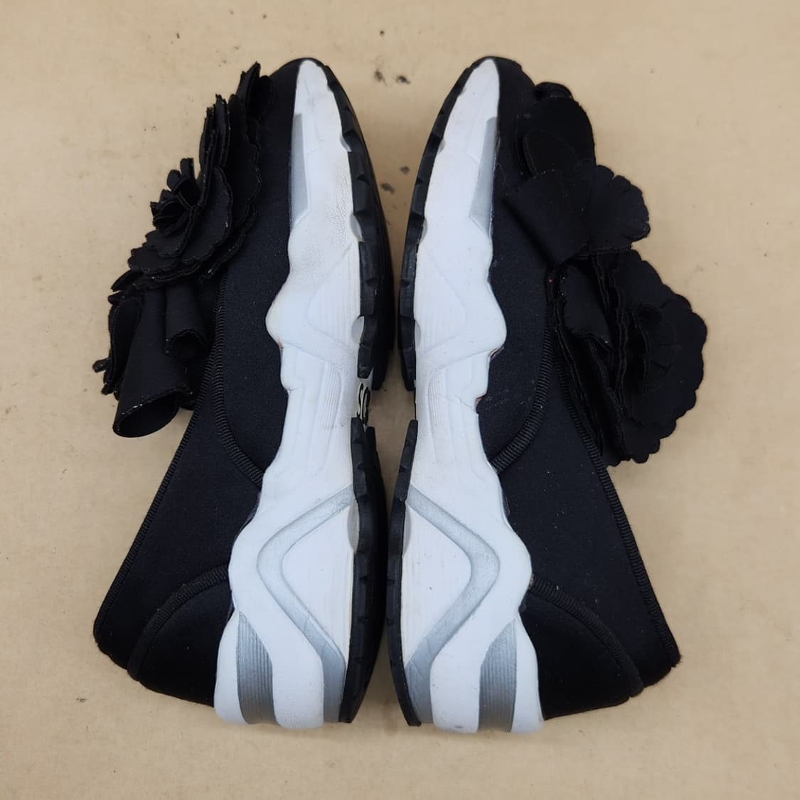 슈콤마보니 플라워밤 여성슬립온 225 상품이미지5