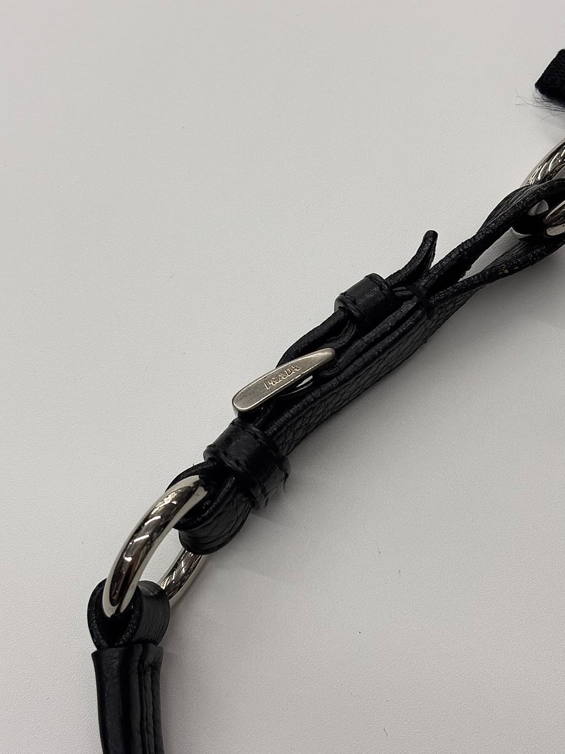 Prada 프라다 포코노 아일렛 호보백 상품이미지9