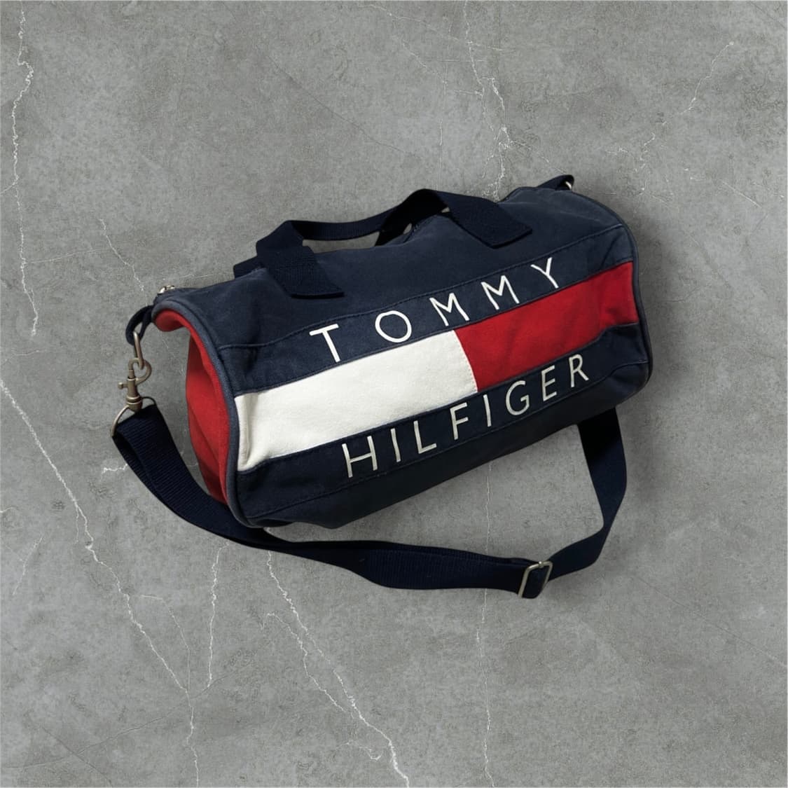 타미힐피거 클래식 빅로고 더플백 보스턴백 캔버스 망치백 원통 가방 상품이미지1