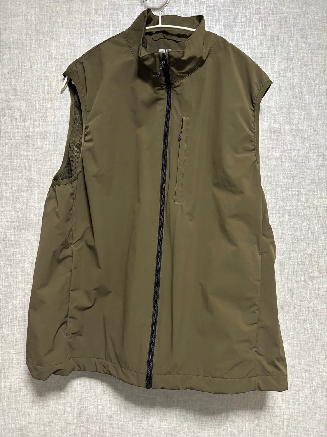 유니클로 바람막이 조끼 베스트 L 상품이미지1