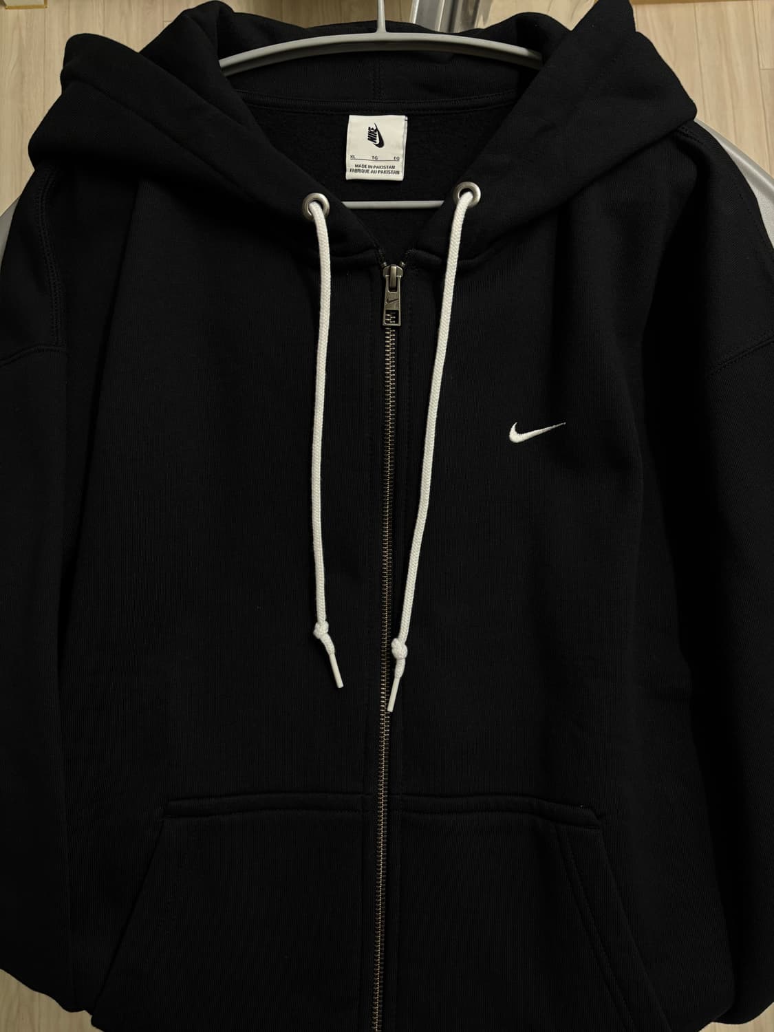 (아시아 XL) 나이키 솔로 스우시 후드 집업 블랙 상품이미지3