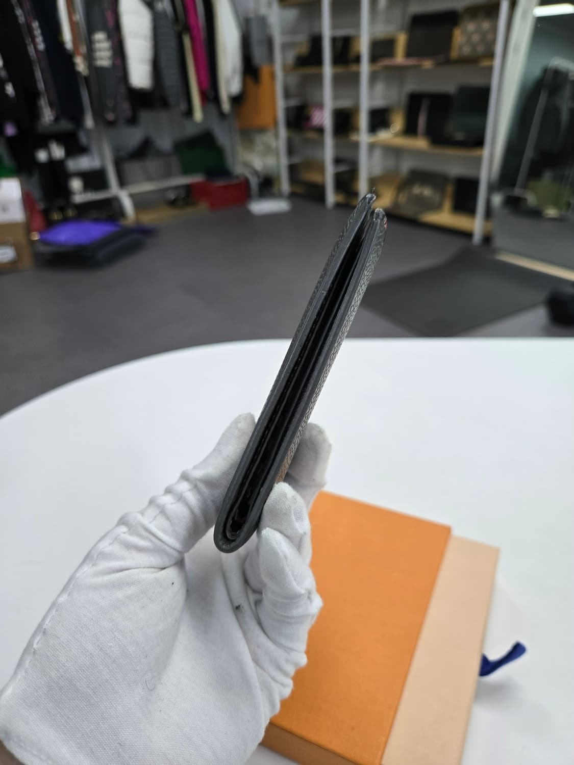 [정품] 톰브라운 사선 반지갑 상품이미지3