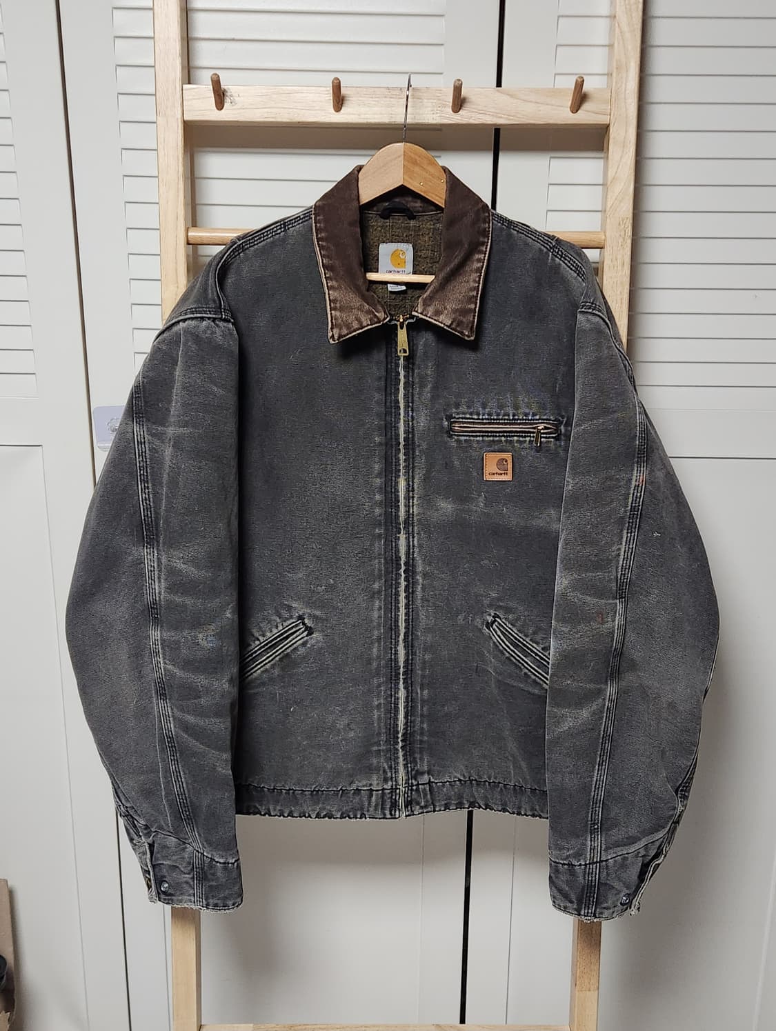 칼하트 J97 흑청 디트로이트 워크 자켓 상품이미지2