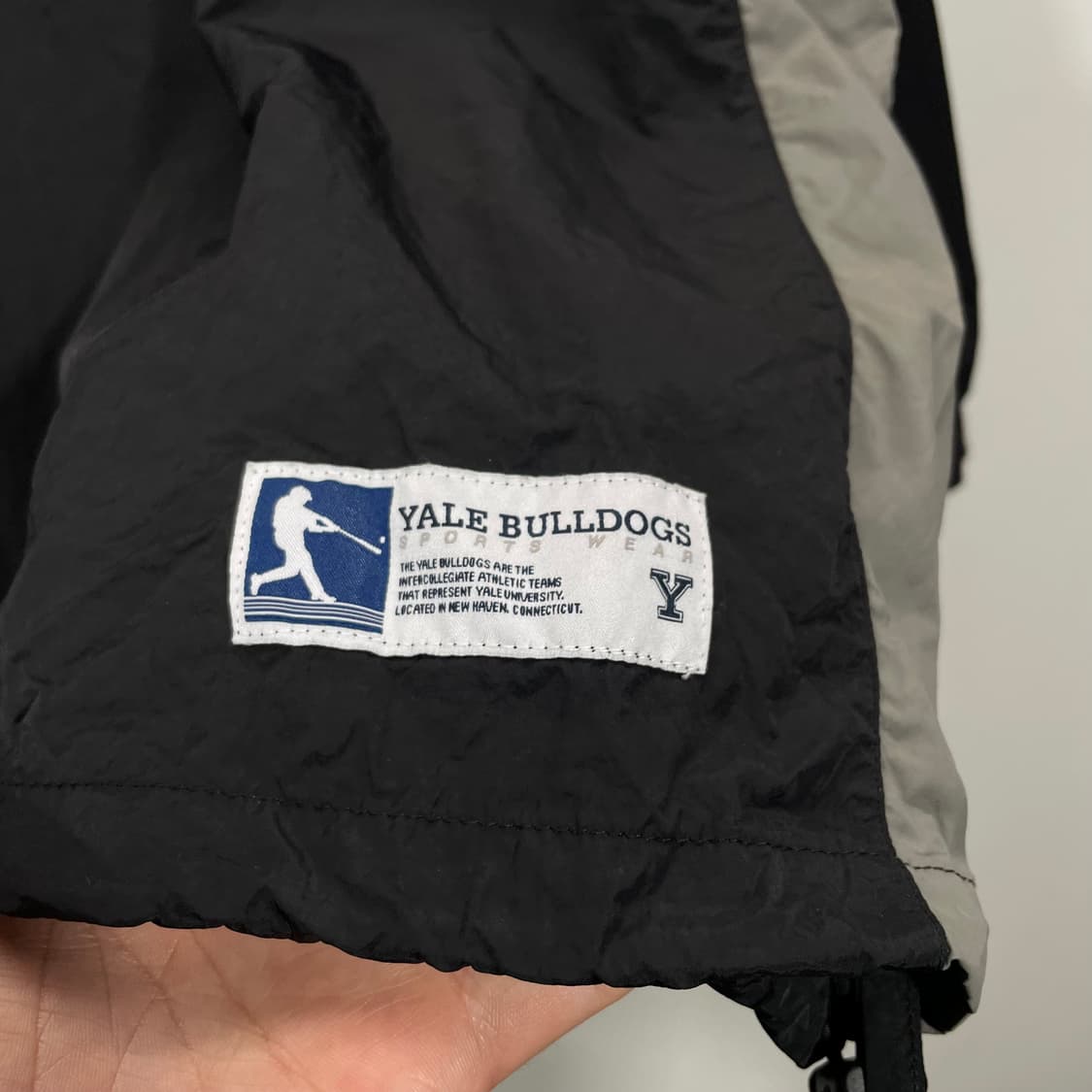 Yale 예일 블랙 바람막이 웜업 상품이미지3