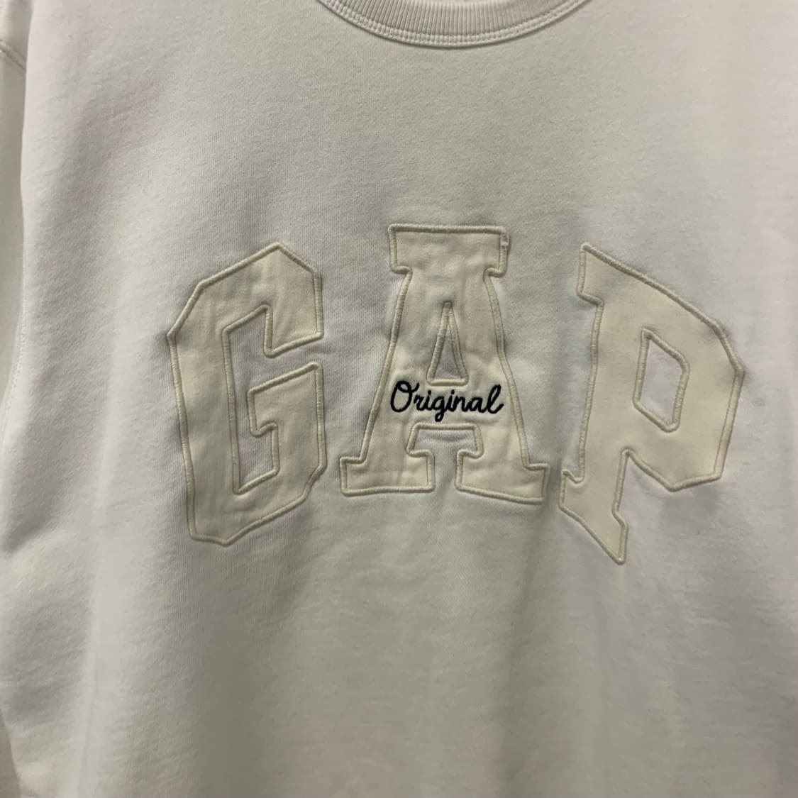 Gap 갭 자수로고 화이트 맨투맨 상품이미지3