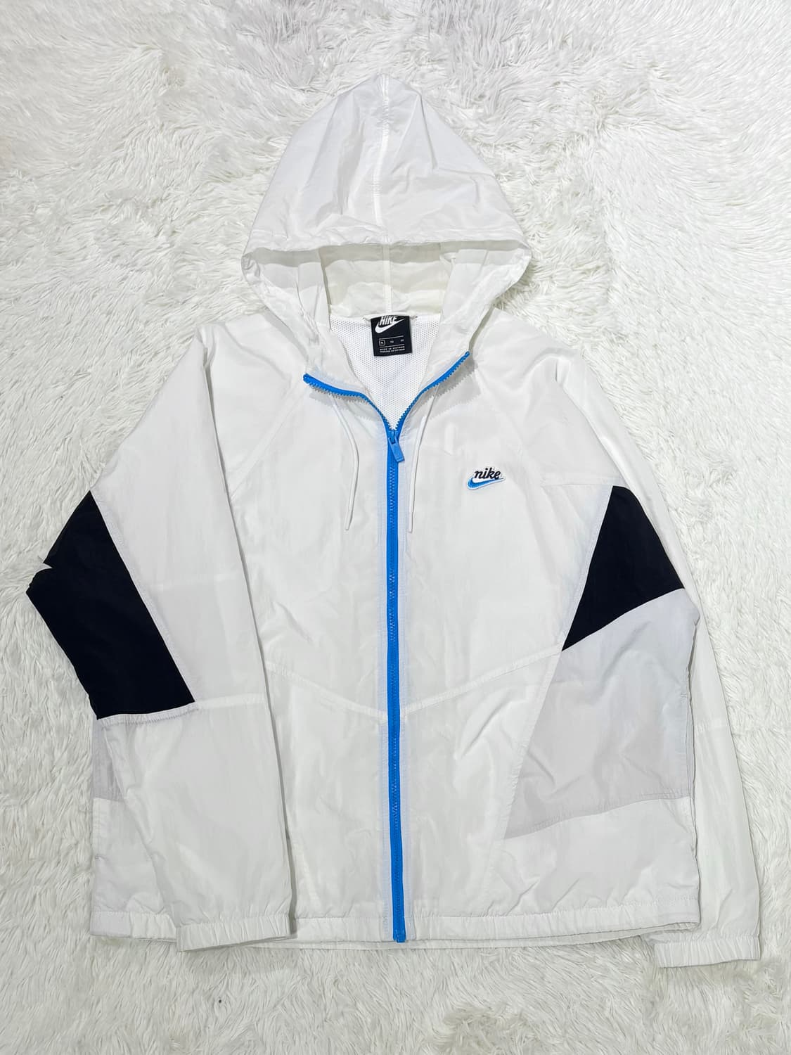 나이키 화이트 스우시 바람막이 상품이미지4