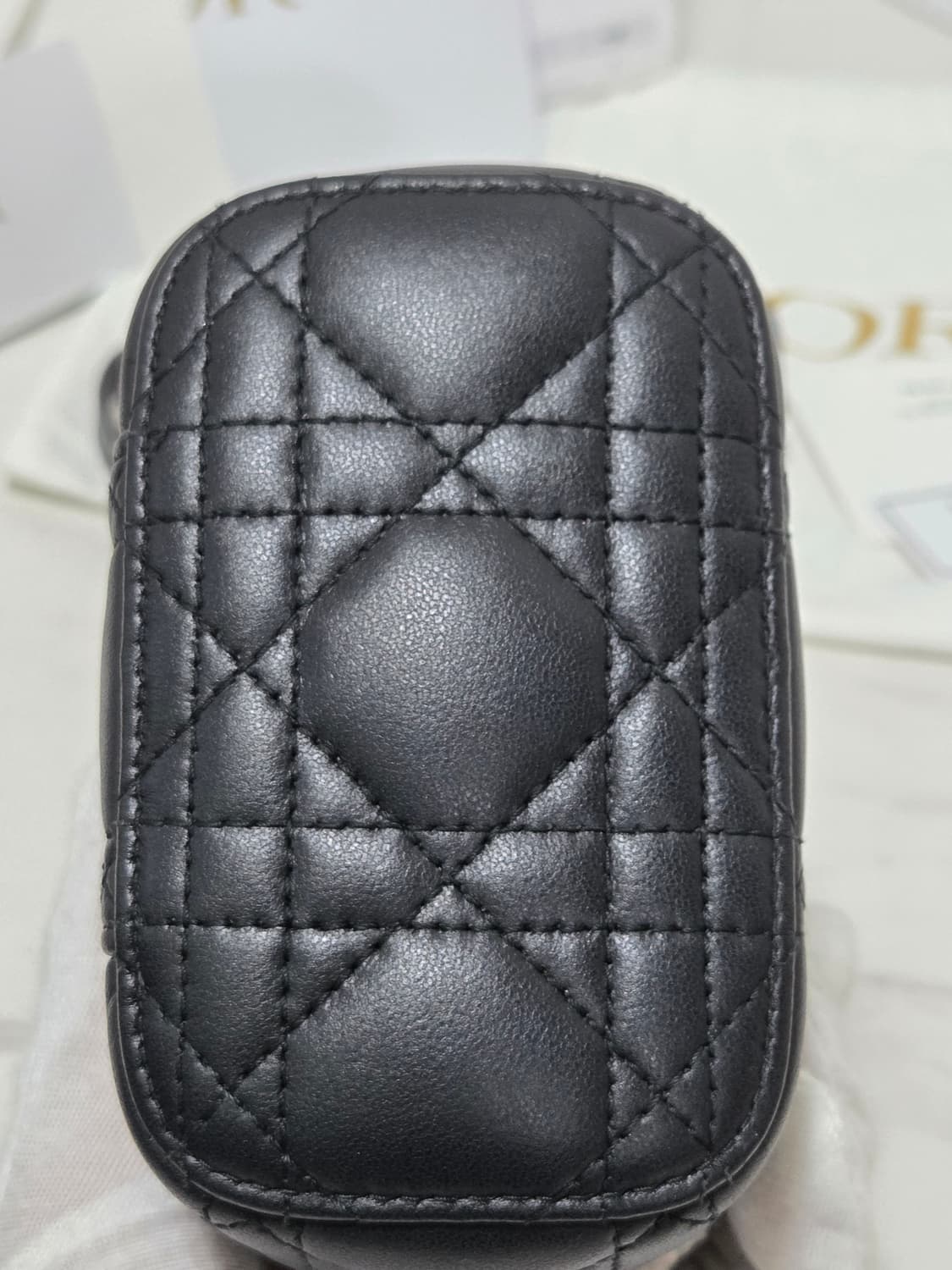 디올 레이디 디올 미니 베니티 백 상품이미지7