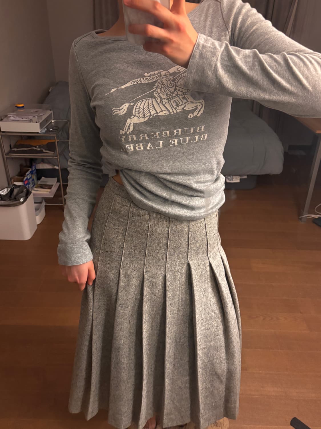 버버리 울 그레이 회색 플리츠 롱 스커트 상품이미지1