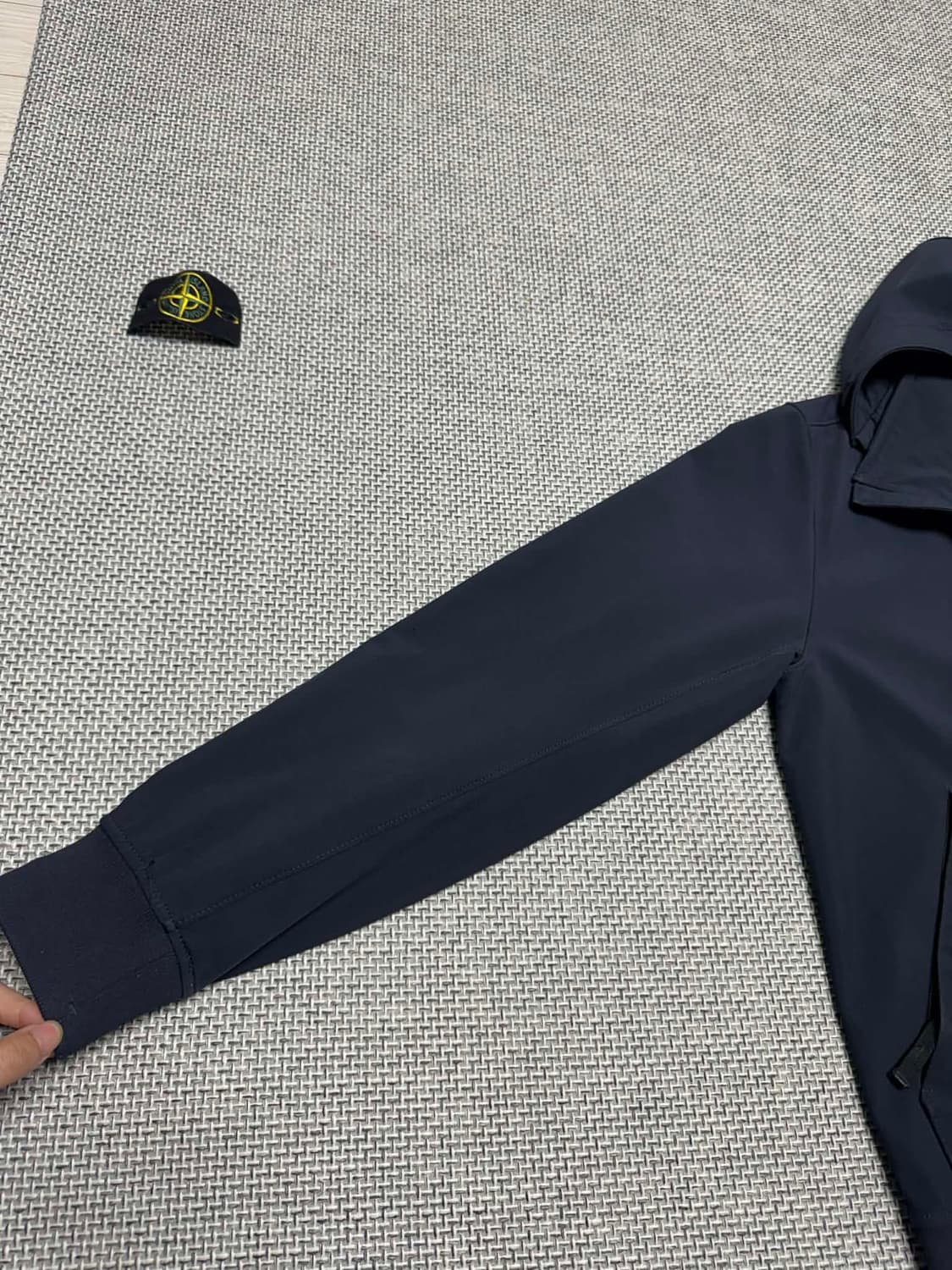 스톤아일랜드 라이트 소프트쉘 후드집업 상품이미지6