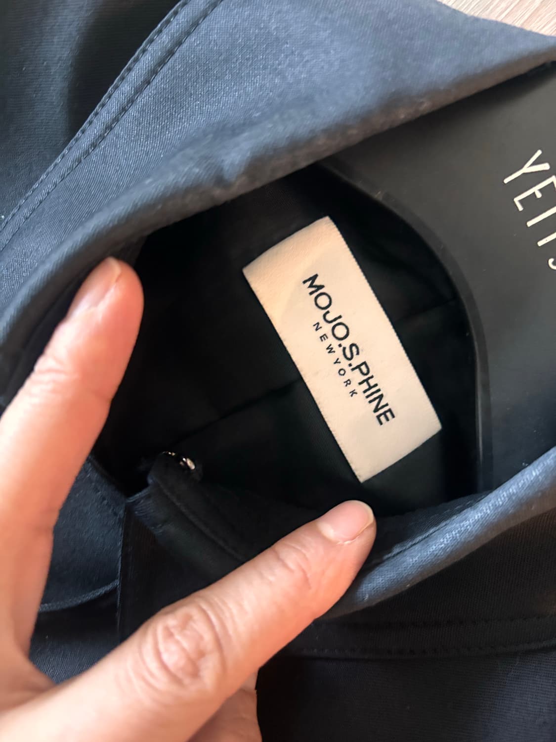 모조에스핀 트렌치코트 55사이즈 상품이미지3