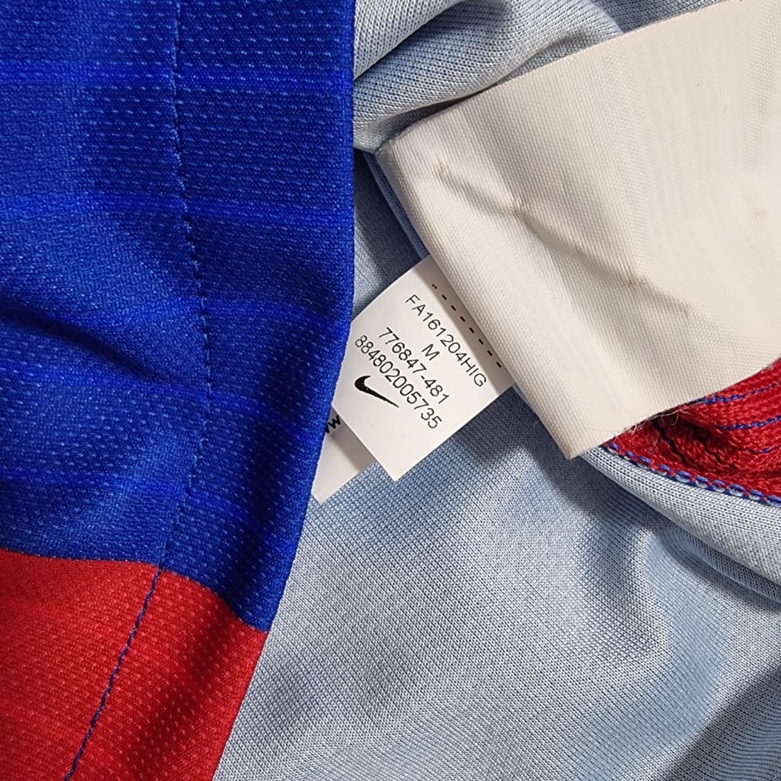 16-17시즌 바르셀로나 홈 유니폼 #10 메시 상품이미지8