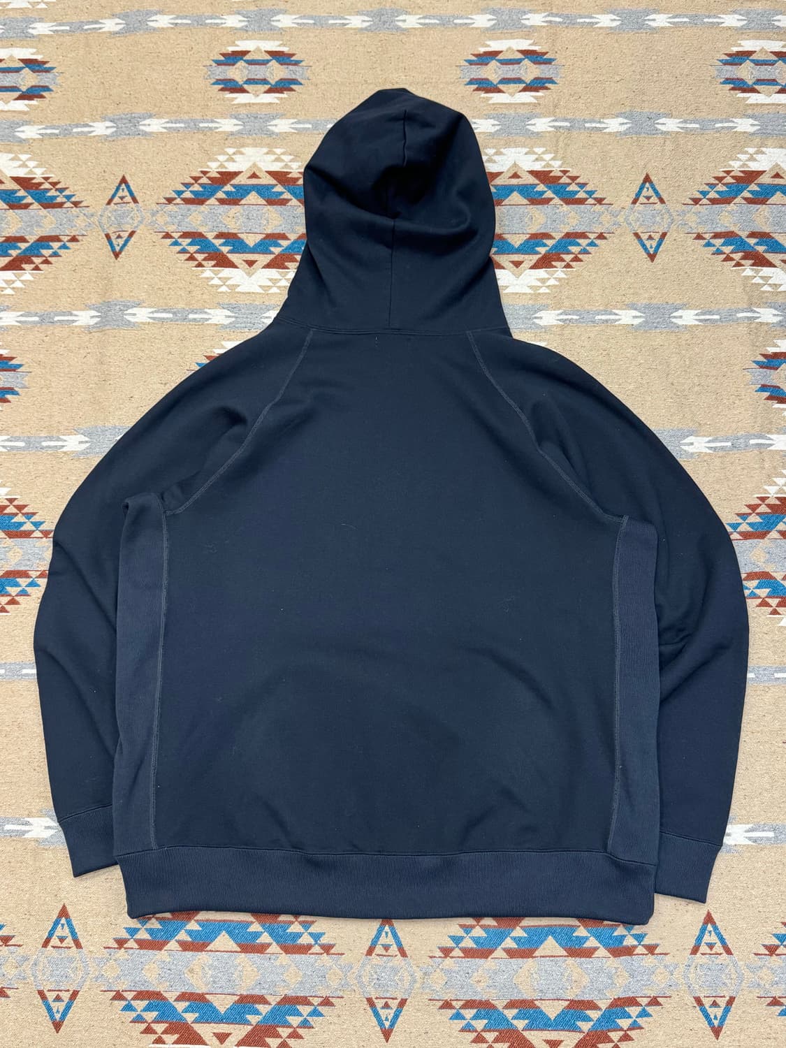 [L][100] 나나미카 후드 풀오버 스웻 다크 네이비  상품이미지4