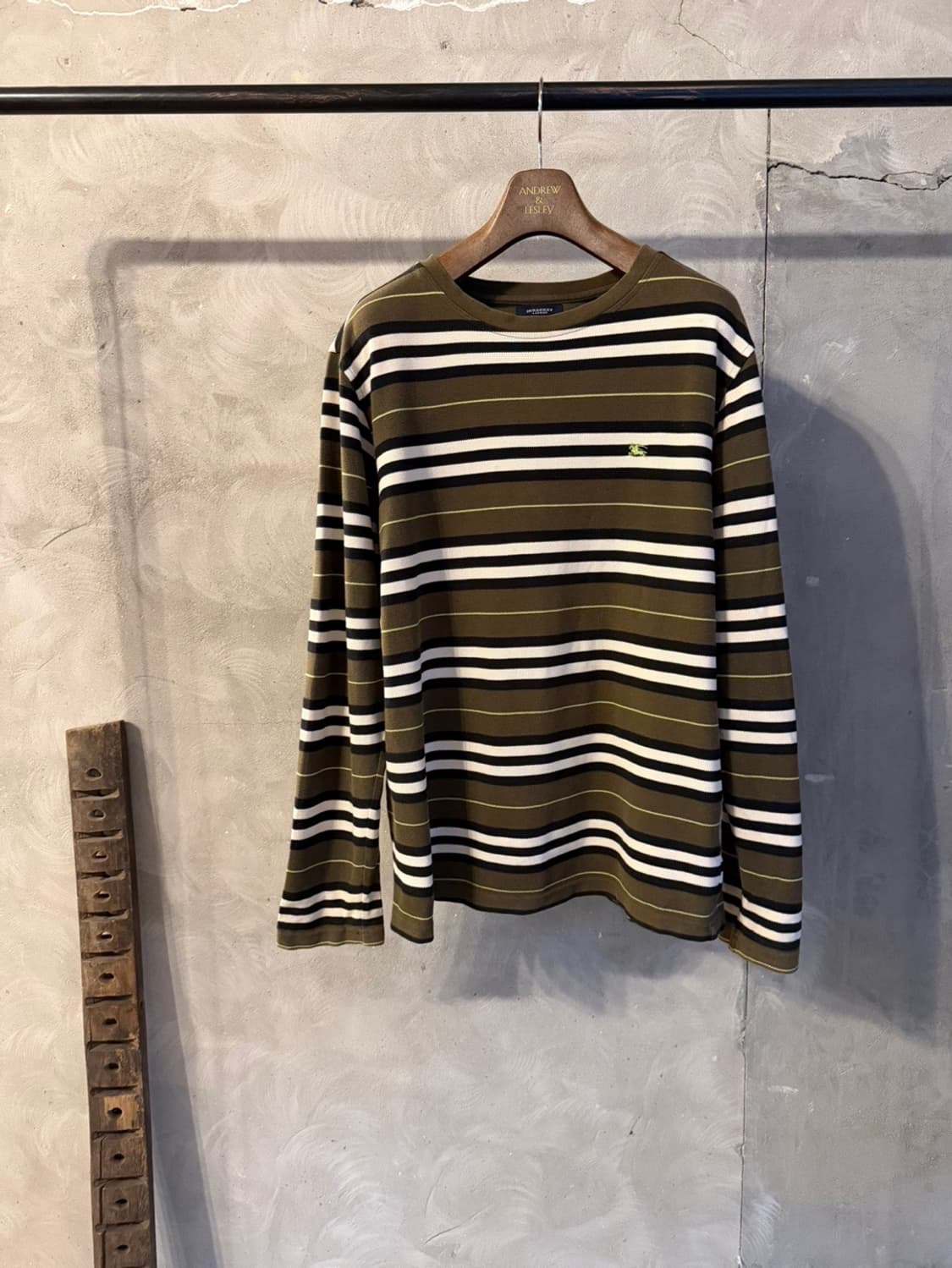 버버리 크루넥 티셔츠 남성100 상품이미지9