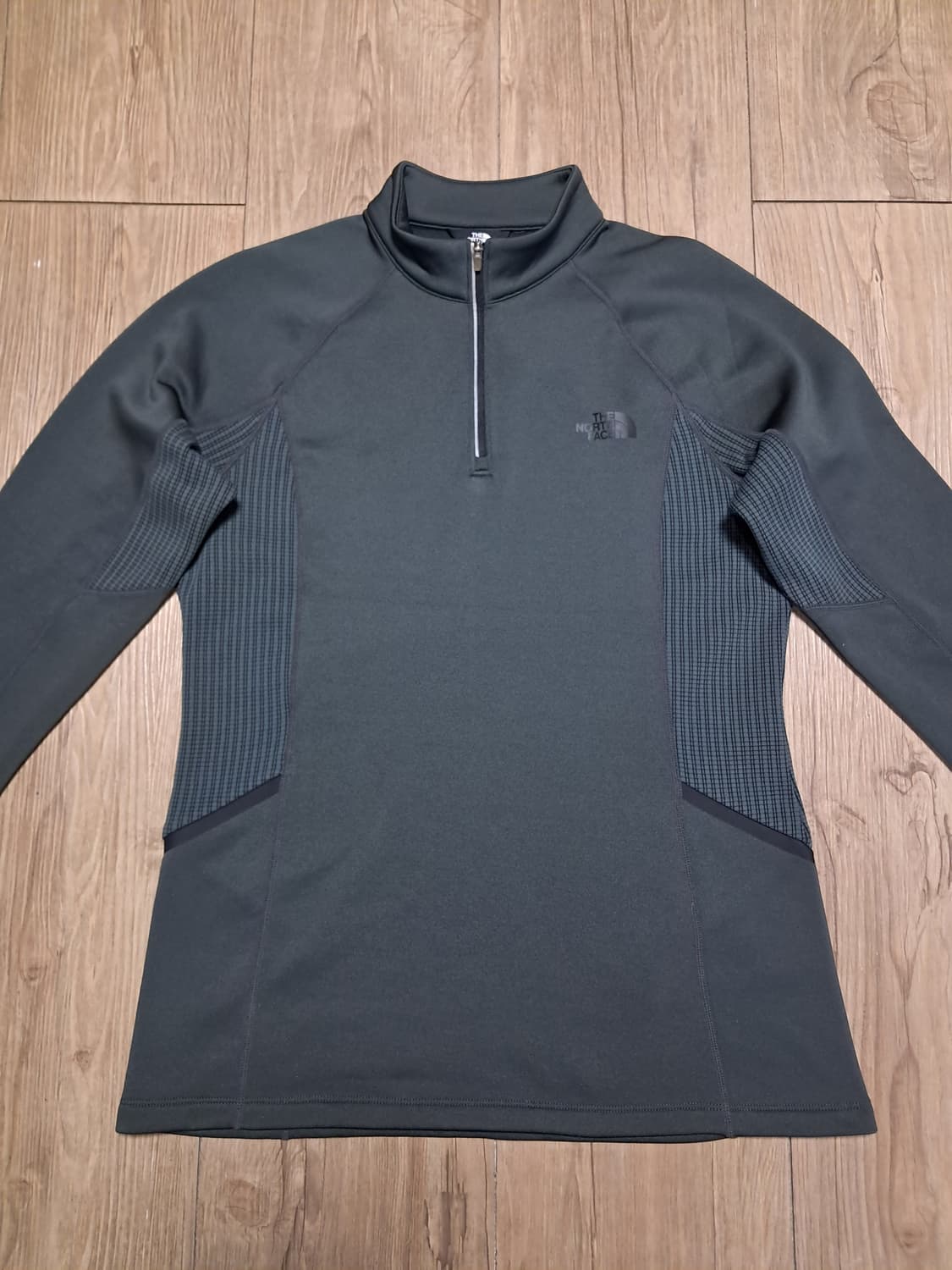 노스페이스 여성 등산티 L 상품이미지1