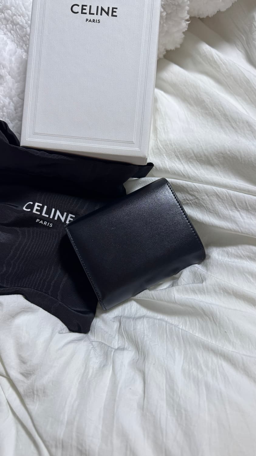 셀린느 트리옹프 블랙 반지갑 상품이미지4