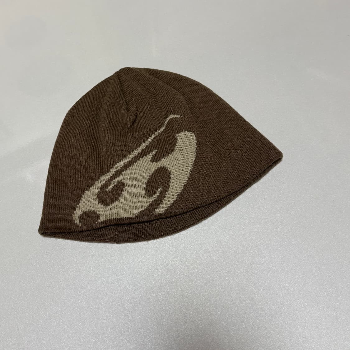 산산기어 22FW 로고 비니 브라운 상품이미지2