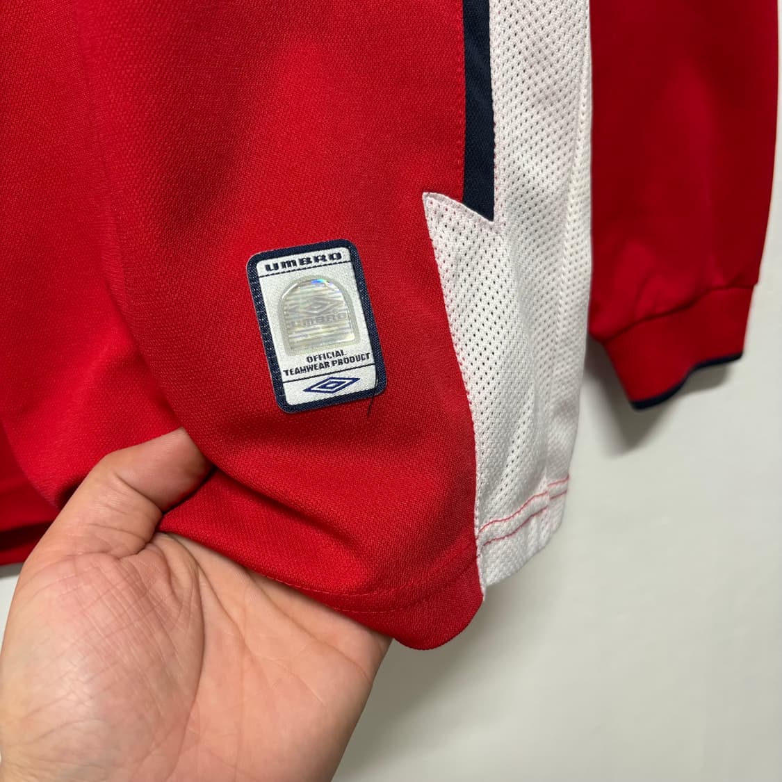 엄브로 잉글랜드 트레이닝탑 상품이미지6