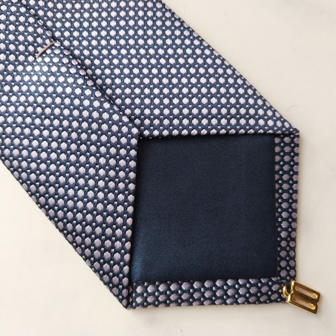 닥스 실크 네이비 도트 패턴 넥타이 8cm 슬림 A+등급 K2115
 상품이미지6