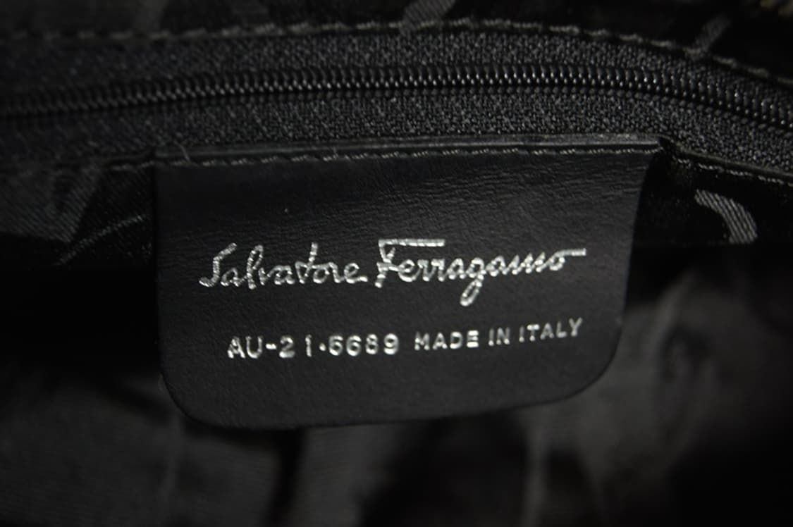 페라가모 정품 바라리본 체인 토트 숄더백 상품이미지8