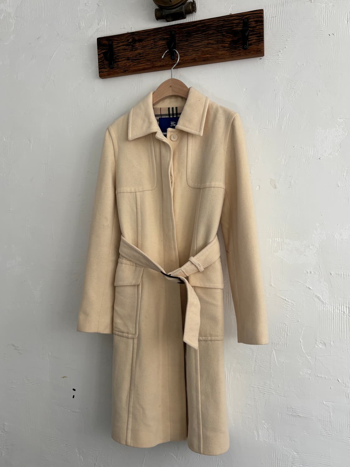 Burberry 버버리 블루라벨 크림 벨티드 코트  상품이미지4