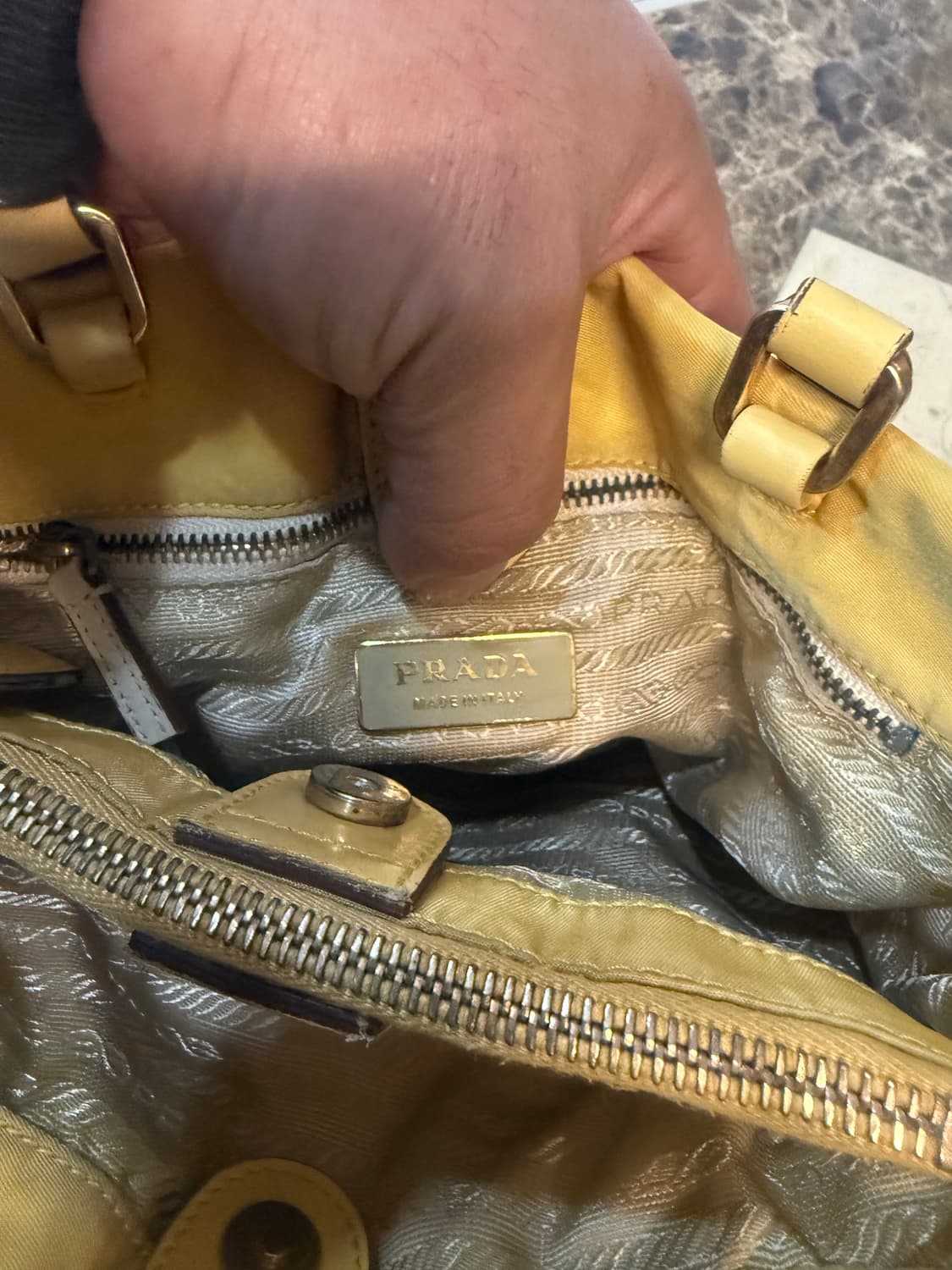 정품 프라다 나일론 숄더백 팝니다 상품이미지8