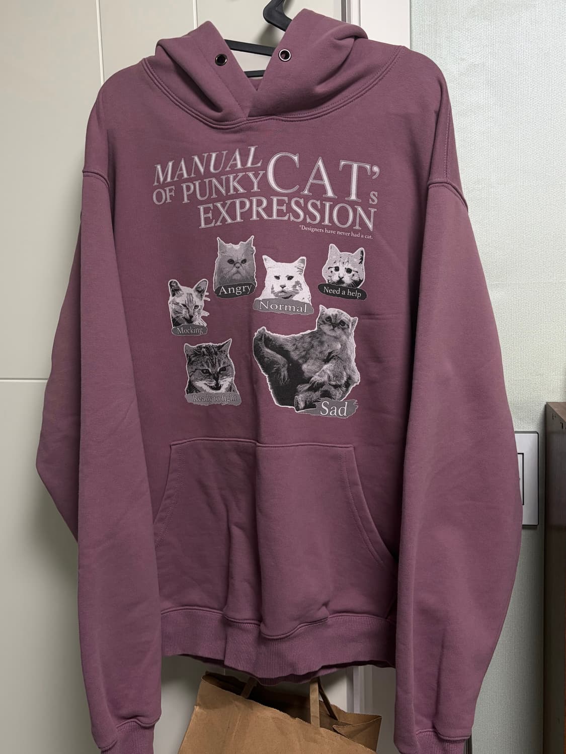 더콜디스트모먼트 후드티 상품이미지2