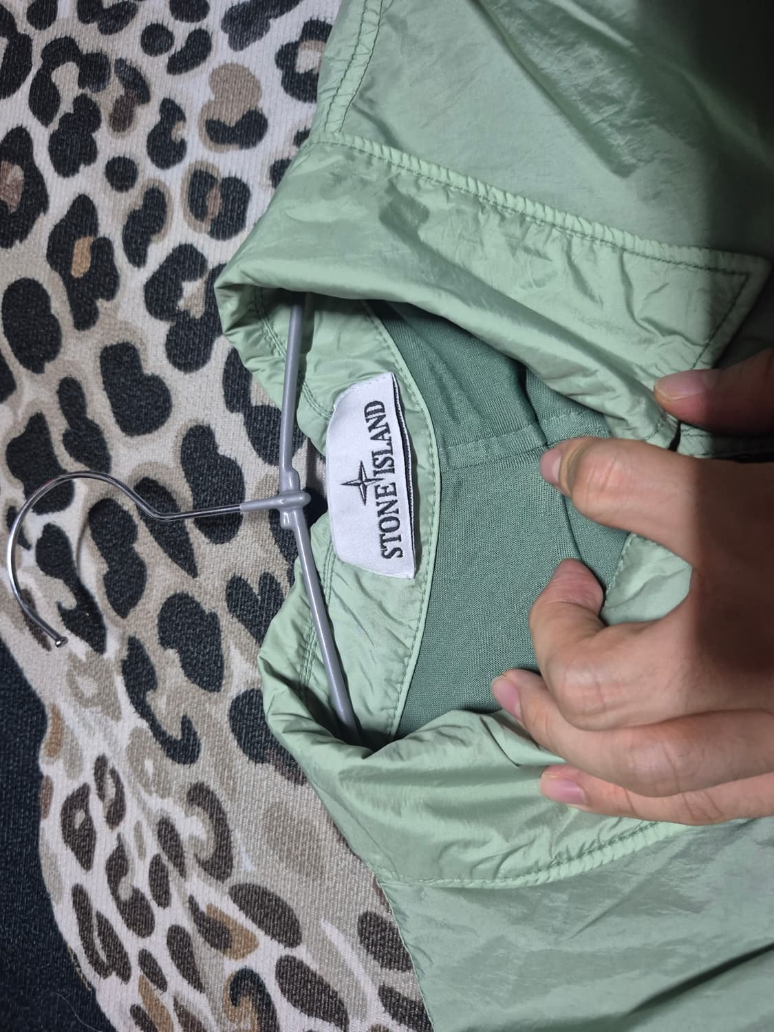 스톤아일랜드 22F/W 가먼트다잉 크링클랩스 바람막이 L 정품 상품이미지3