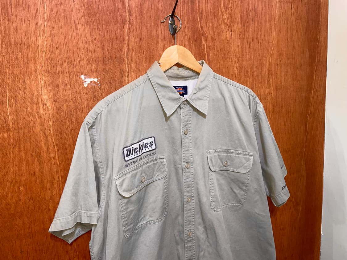 (XL) Dickies 디키즈 반팔 워크 셔츠 패치 자수 베이지 상품이미지3