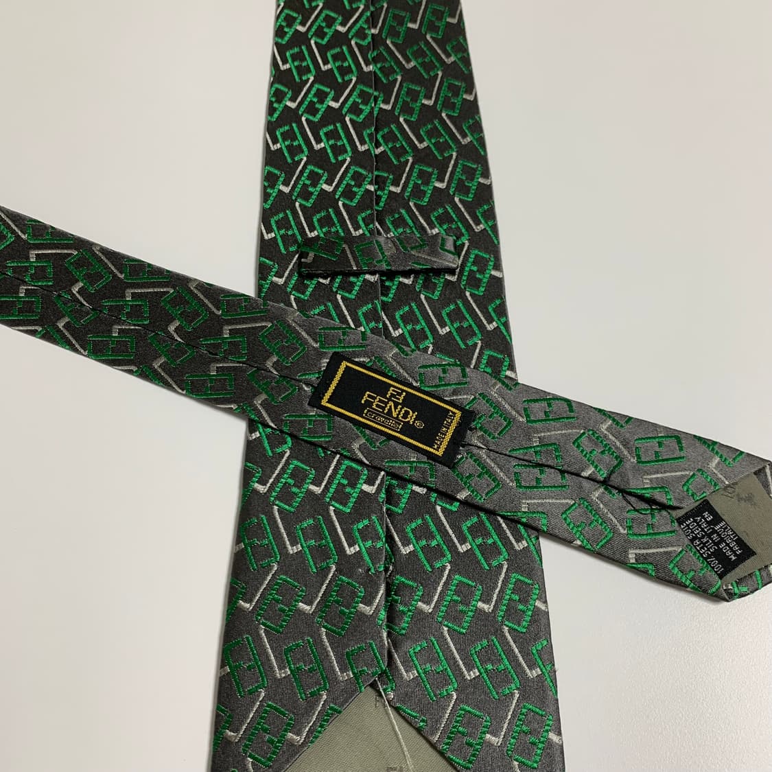 펜디(FENDI) FF로고 모노그램 명품 정장넥타이 100실크 A+등급 상품이미지5