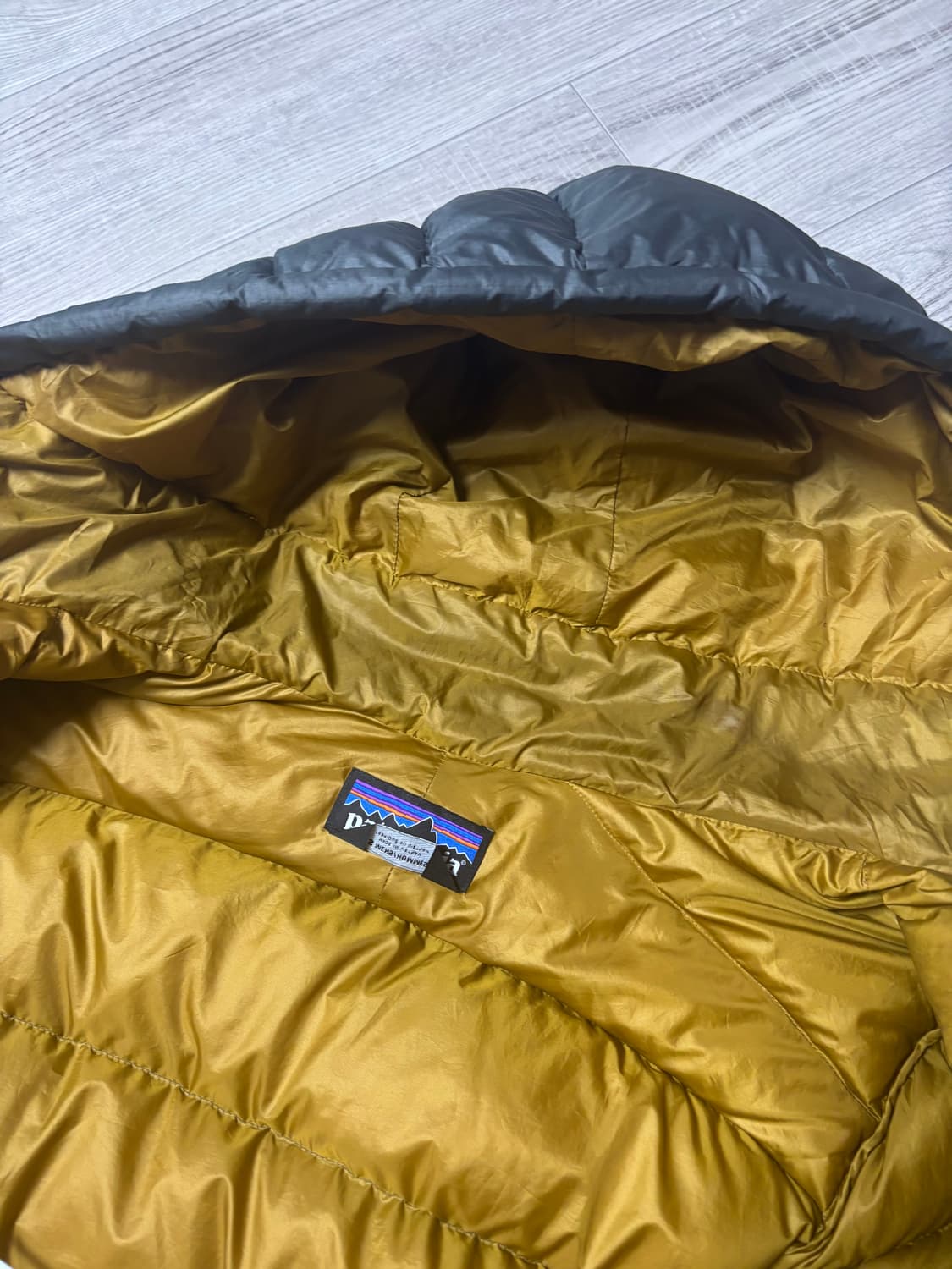 [S/하자] 파타고니아 경량패딩 상품이미지10