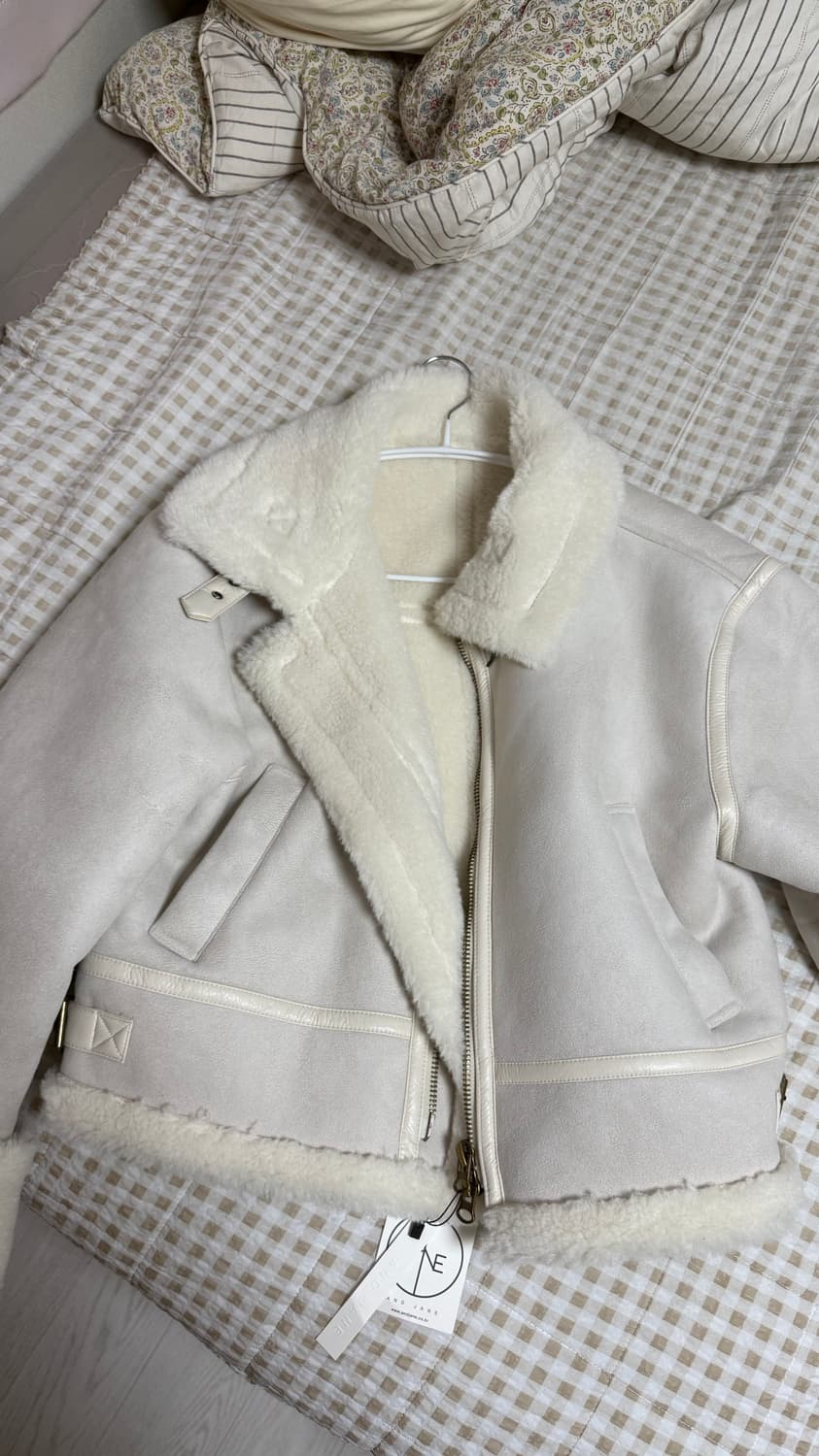 앤드제인 무스탕 라벤더핑크 상품이미지2