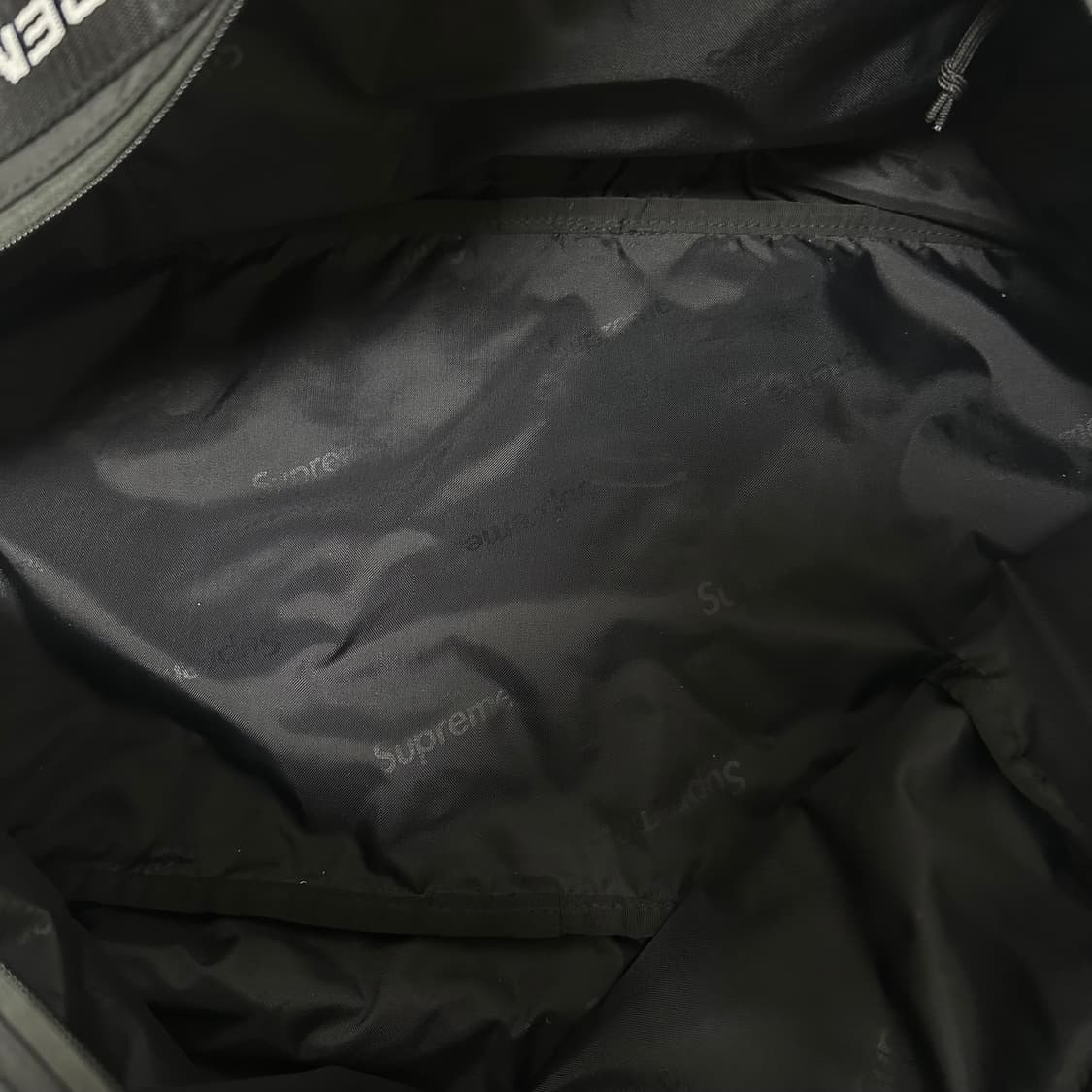 슈프림 더플백 22fw 상품이미지5