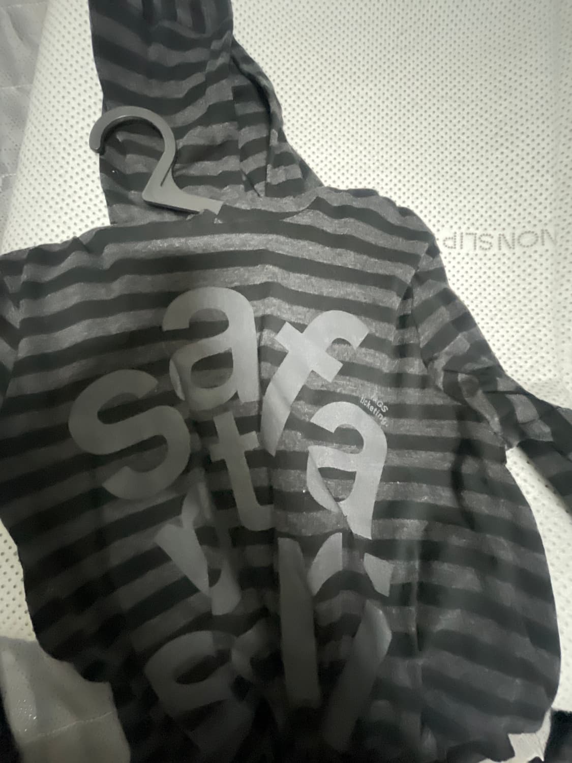 사파리스팟 1/2 TICKETING STRIPE BORDER HOODIE 상품이미지1