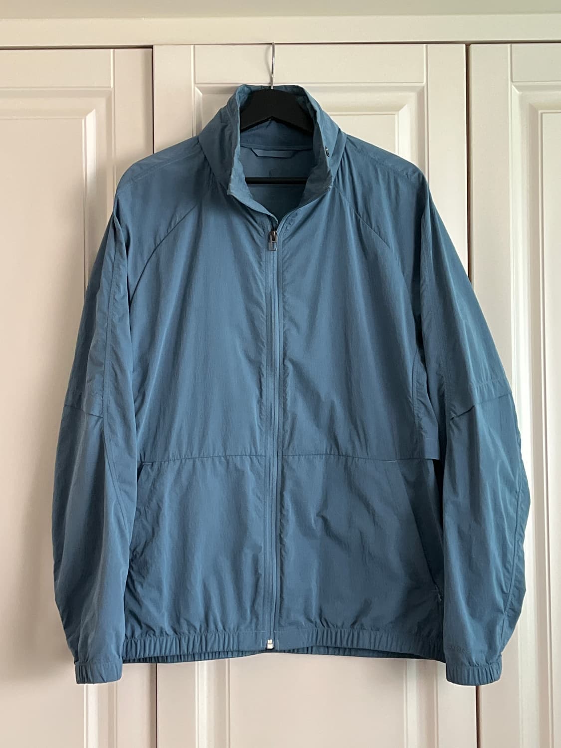 룰루레몬 바람막이 L 상품이미지1