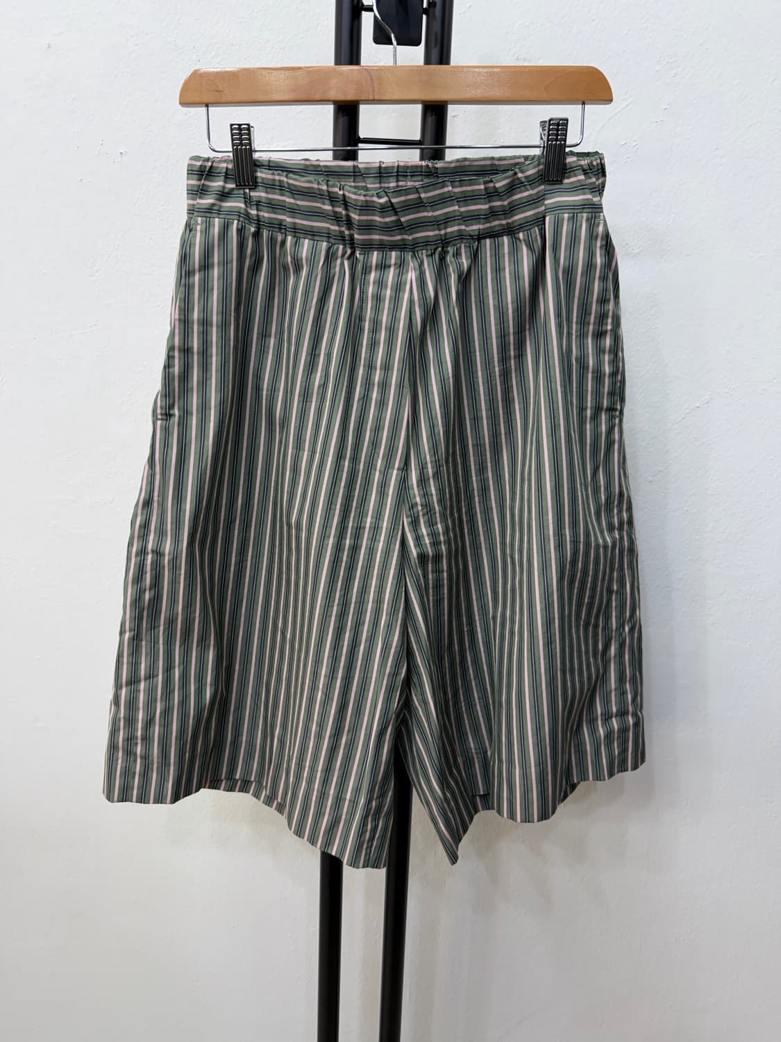 정품) 드리스반노튼 남성 오버핏 반바지 XS 상품이미지1