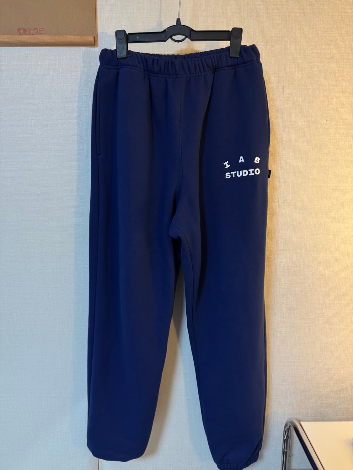 [M]아이앱 스튜디오 오리지널 스웨트팬츠 네이비 상품이미지1