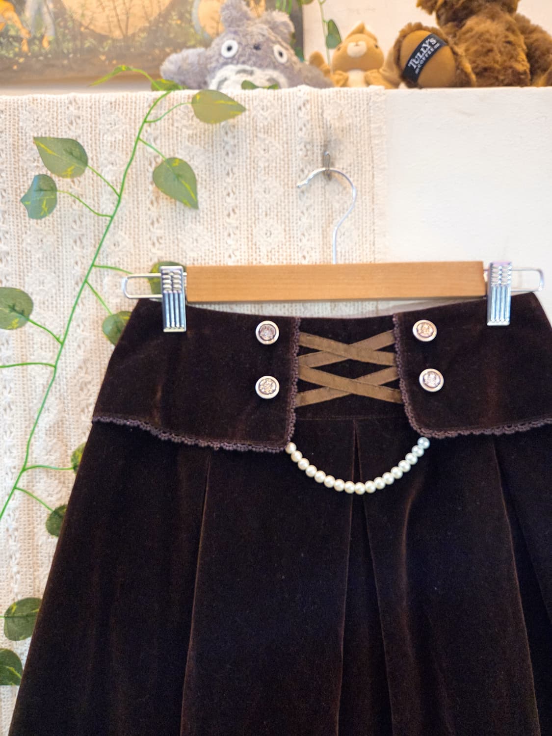 axes femme 딥브라운 벨벳 스커트 상품이미지2